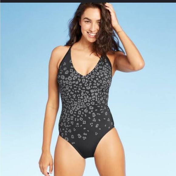 NWT Kona Sol Black Floral Medium Coverage One Piece Swimsuit Bathing Suit - Picture 1 of 8